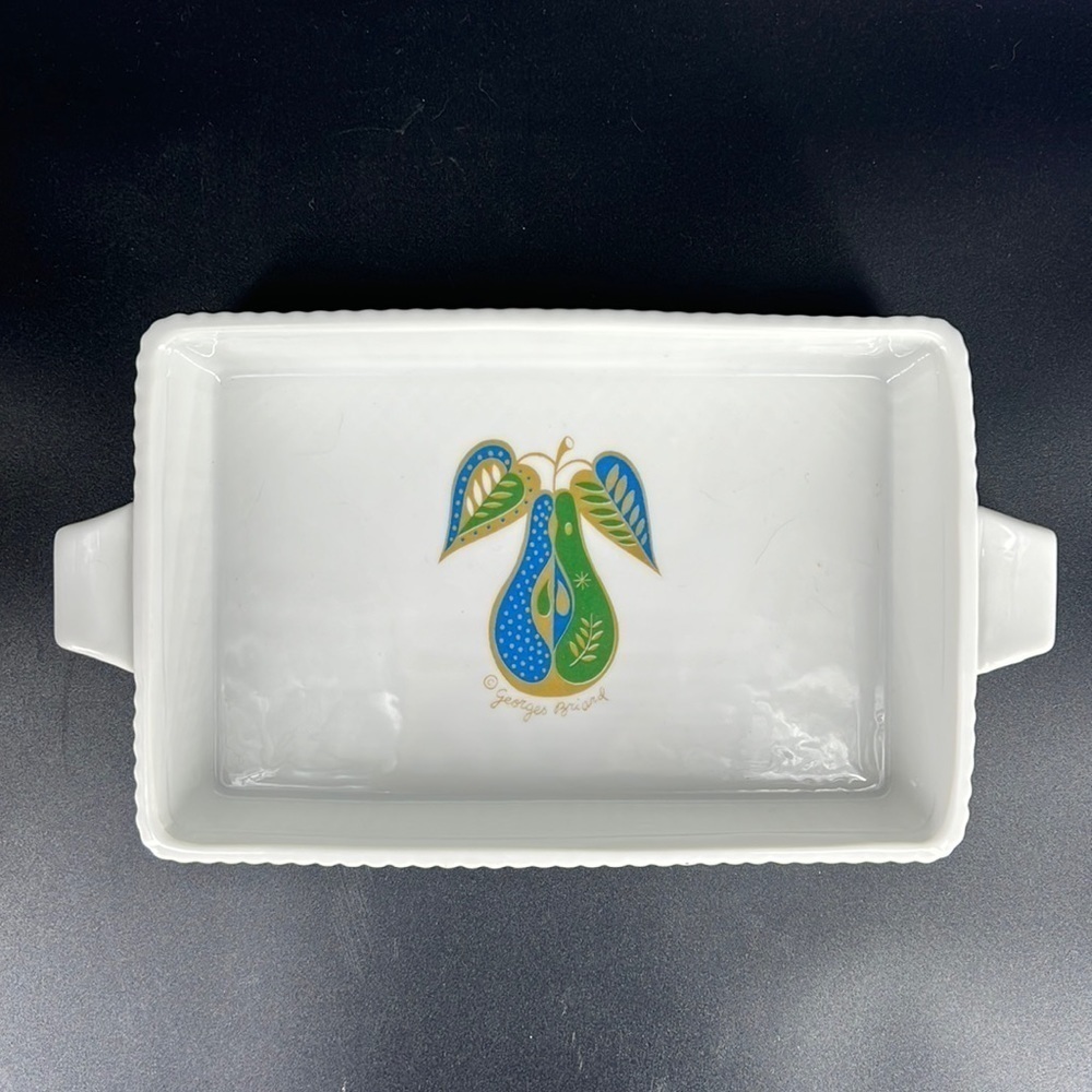 George Briard Forbidden Fruit 
Pear Motif Ovenware Dish
